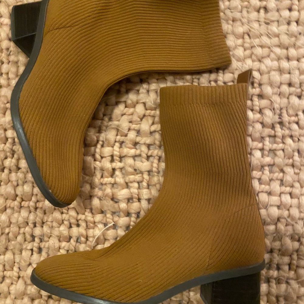 Everlane Women's Brown Glove Boots - Picture 5 of 9